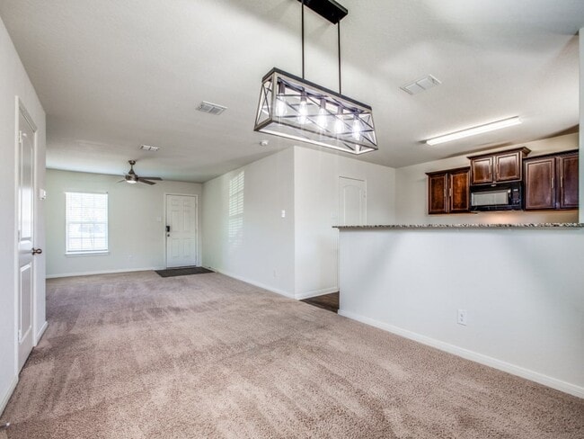 Building Photo - 6528 Chevlar Pass