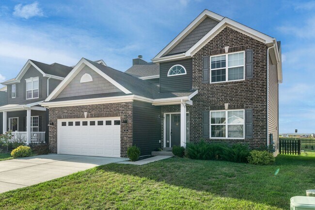 Building Photo - Charming 4-Bedroom Home in Prime St. Charl...