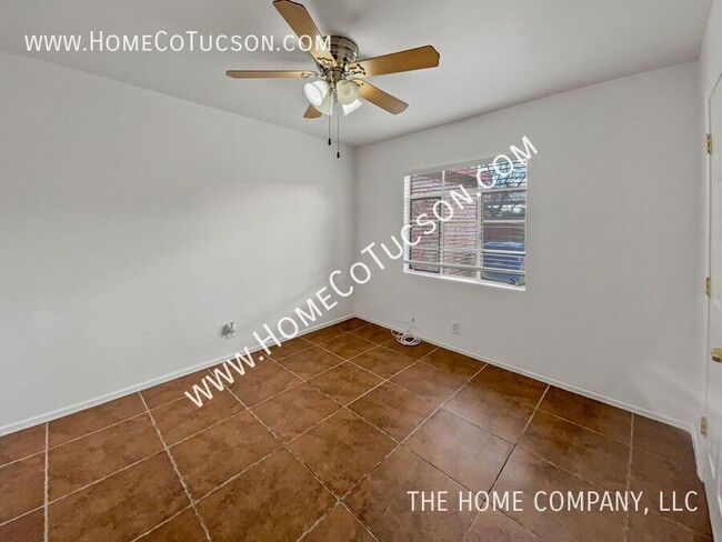 Building Photo - 4308 E Whitman St