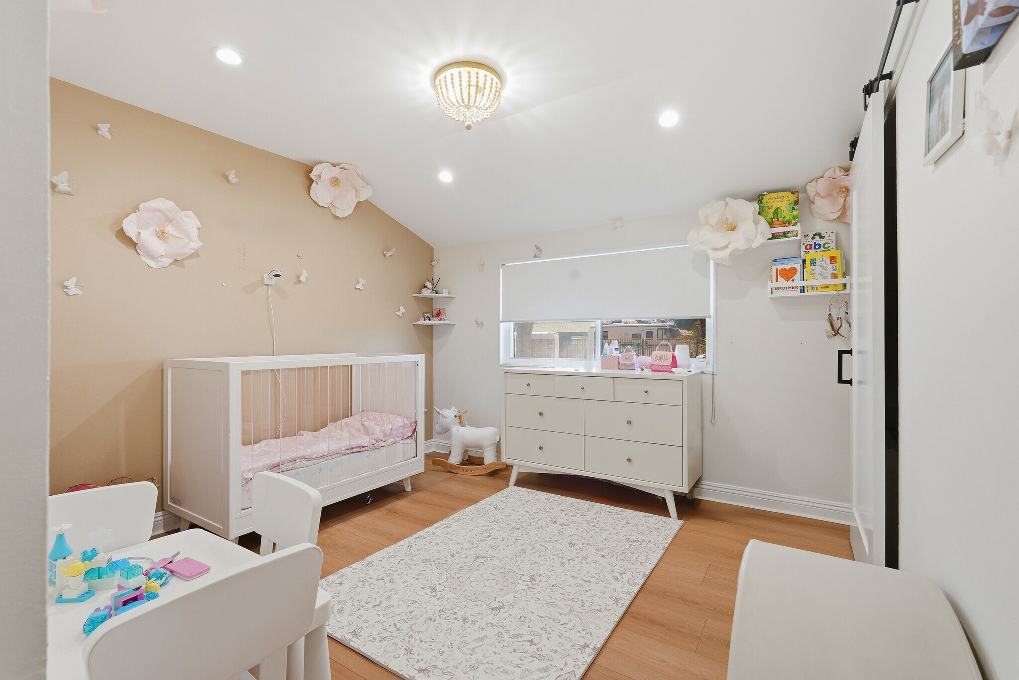 Building Photo - 4563 Hempstead St
