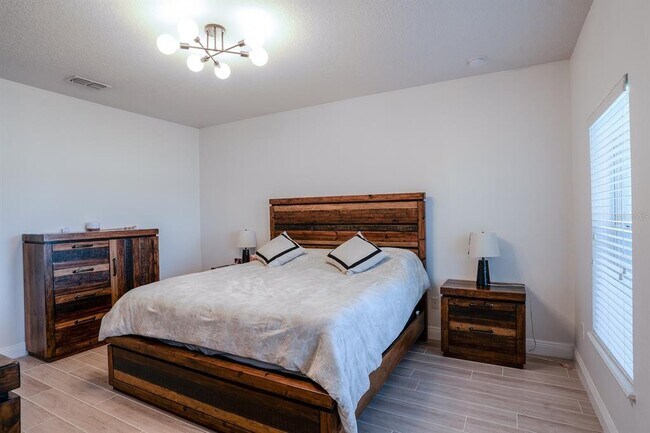 Building Photo - 8610 Turnstone Shore Ln