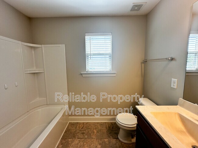 Building Photo - 282 Flowers Crest Way