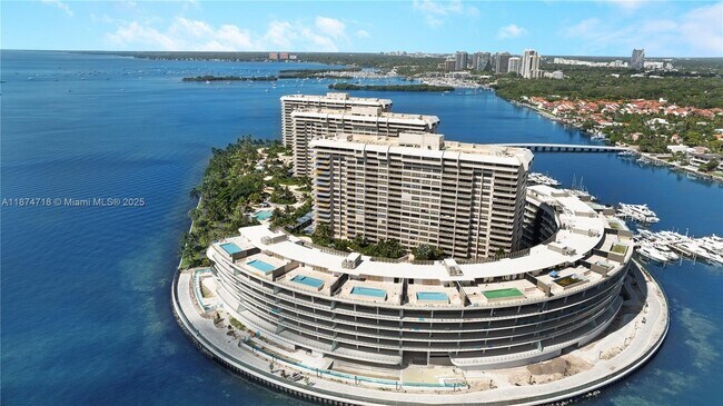 Building Photo - 3 Grove Isle Dr