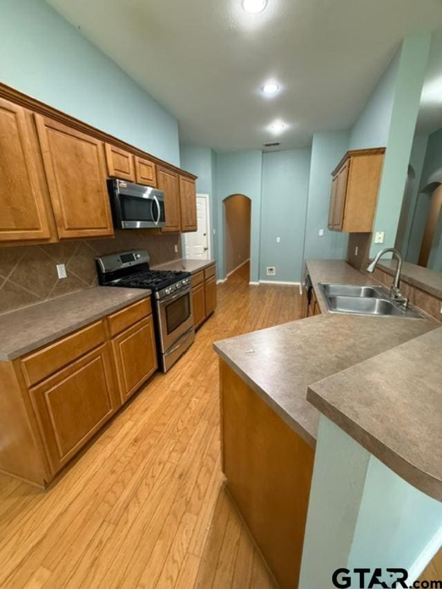 Building Photo - 625 Winding Brook Ln