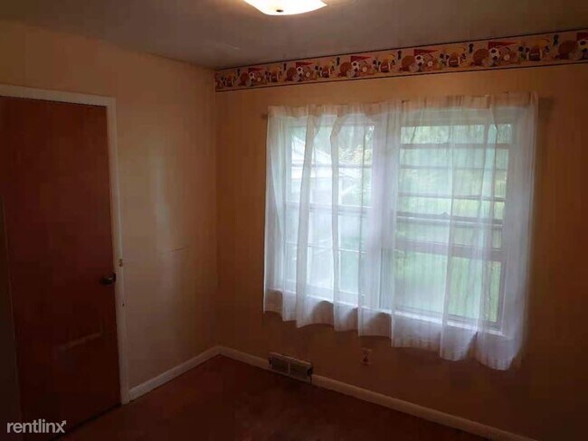 Building Photo - 4 br, 2 bath House - 480 Calkins Road