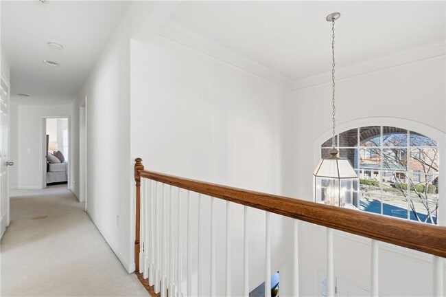 Building Photo - 2050 Willshire Glen