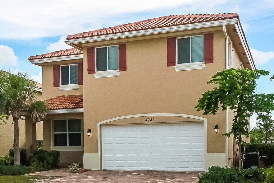 Building Photo - 4782 Foxtail Palm Ct