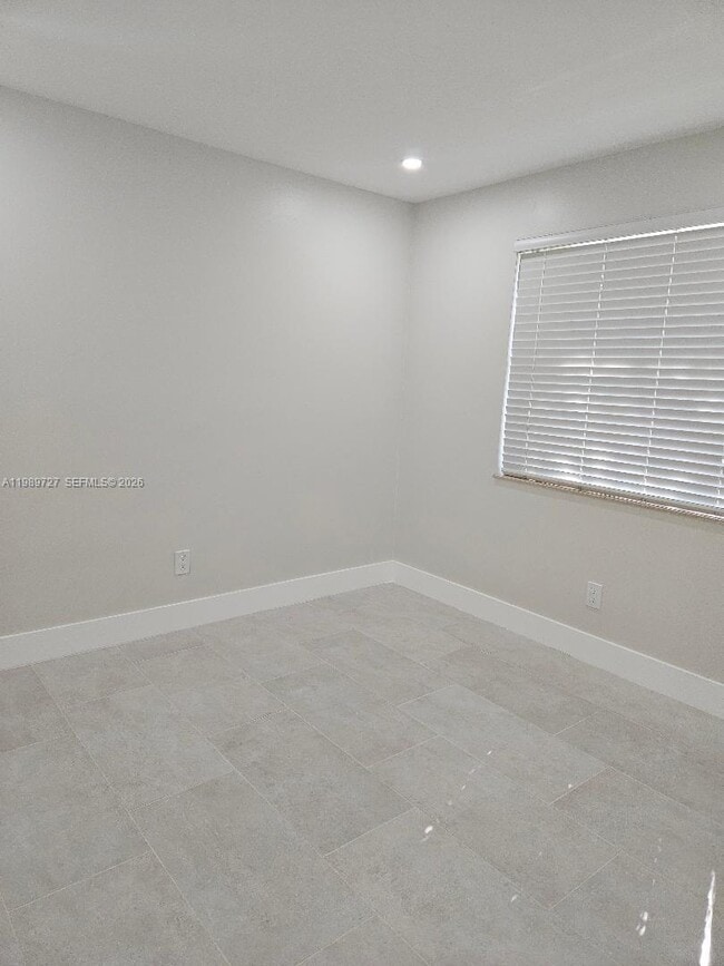 Building Photo - 9716 Hammocks Blvd