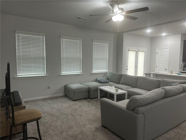 Building Photo - 144 Briarwood Dr E