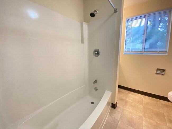 Building Photo - 93 West St