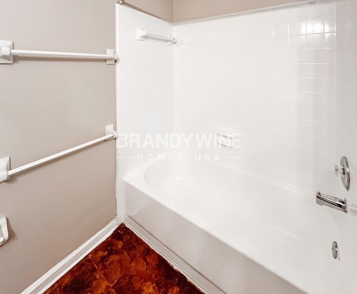 Building Photo - 8055 International Village Dr