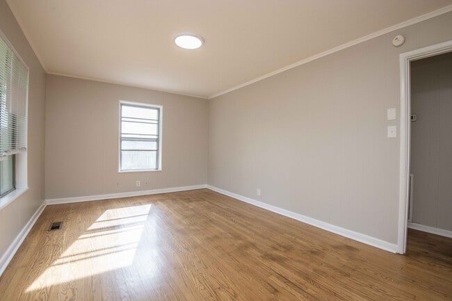 Building Photo - 2014 Susanne Ave