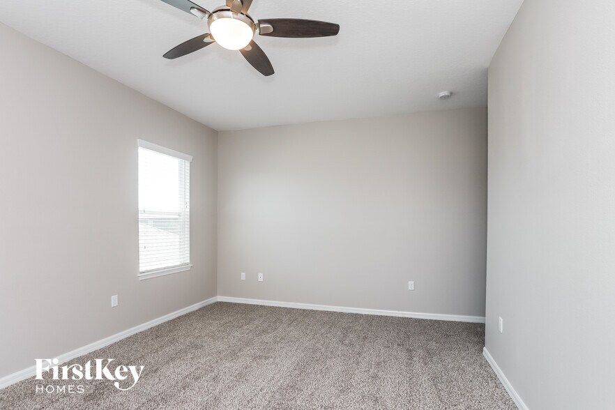 Building Photo - 7143 Bowspirit Pl