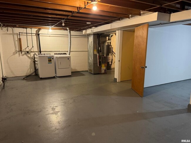 Building Photo - 3814 Mississippi Ave