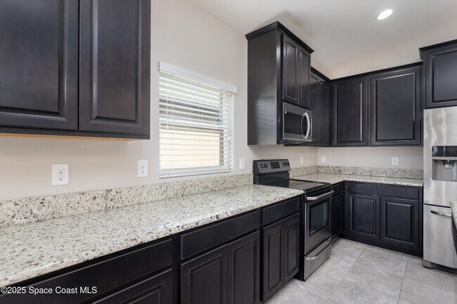 Building Photo - 4105 Harvest Cir