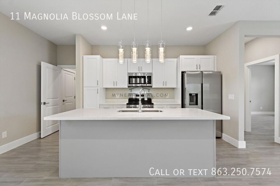 Building Photo - 11 Magnolia Ln