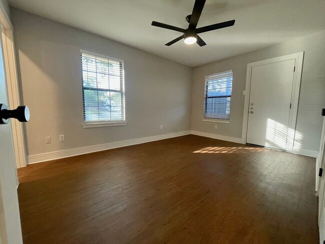 Building Photo - 1405 Speight Ave
