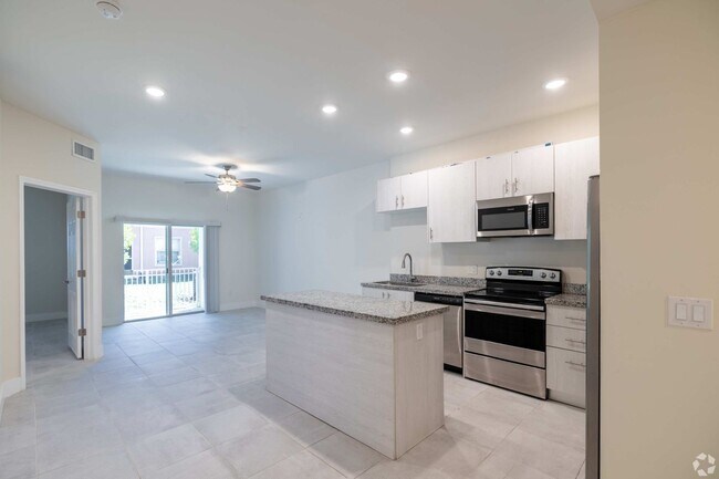 Building Photo - 3221-3409-3409 SW 8th Pl