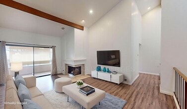 Building Photo - Beautiful 2 Bedroom Home in Costa Mesa