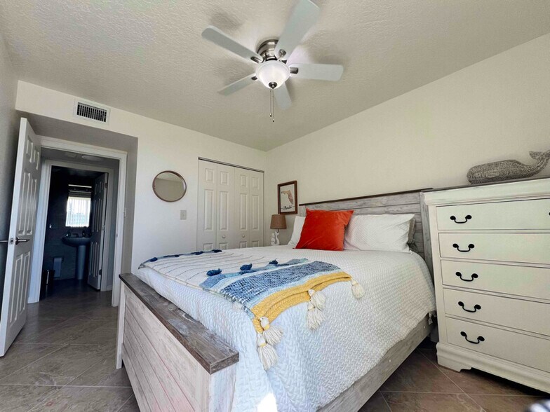 Building Photo - 2020 N Atlantic Ave