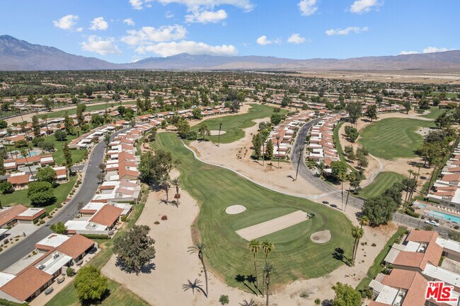 Building Photo - 40513 Bay Hill Way