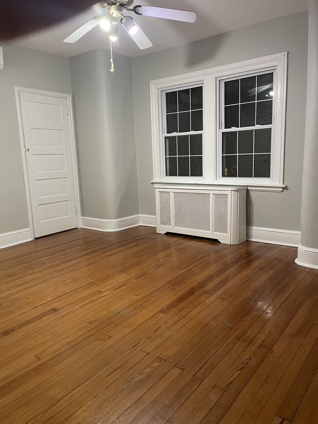 Building Photo - 1416 Riverview Ave