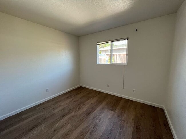 Building Photo - 4BD/2BA Newly Remodelled Cambrian Park Hom...