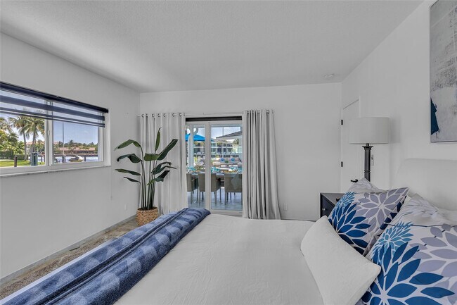 Building Photo - 3108 NE 42nd Ct