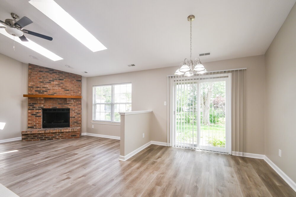 Building Photo - 9695 Claymore Dr