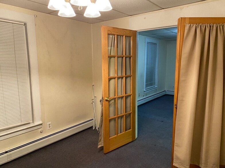 Building Photo - 123 Washington St