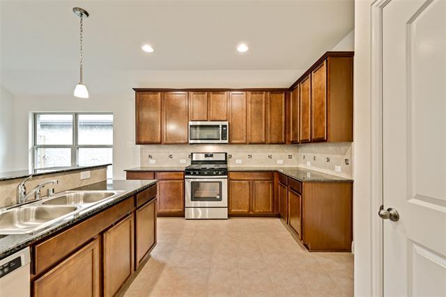 Building Photo - 816 Bird Creek Dr