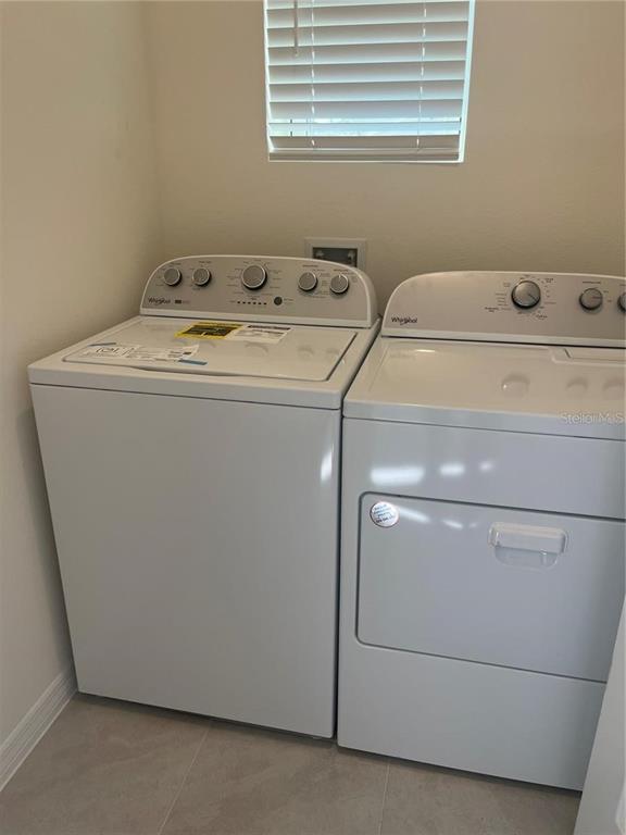 Building Photo - 7128 Cattle Egret Dr