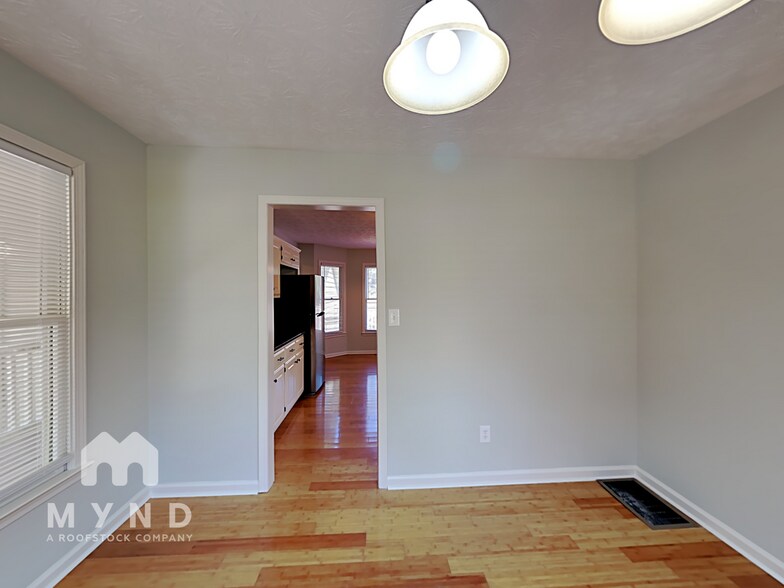 Building Photo - 1575 Wynfield Dr