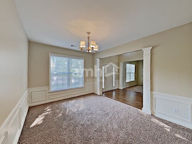 Building Photo - 3547 Myrtlewood Chase NW