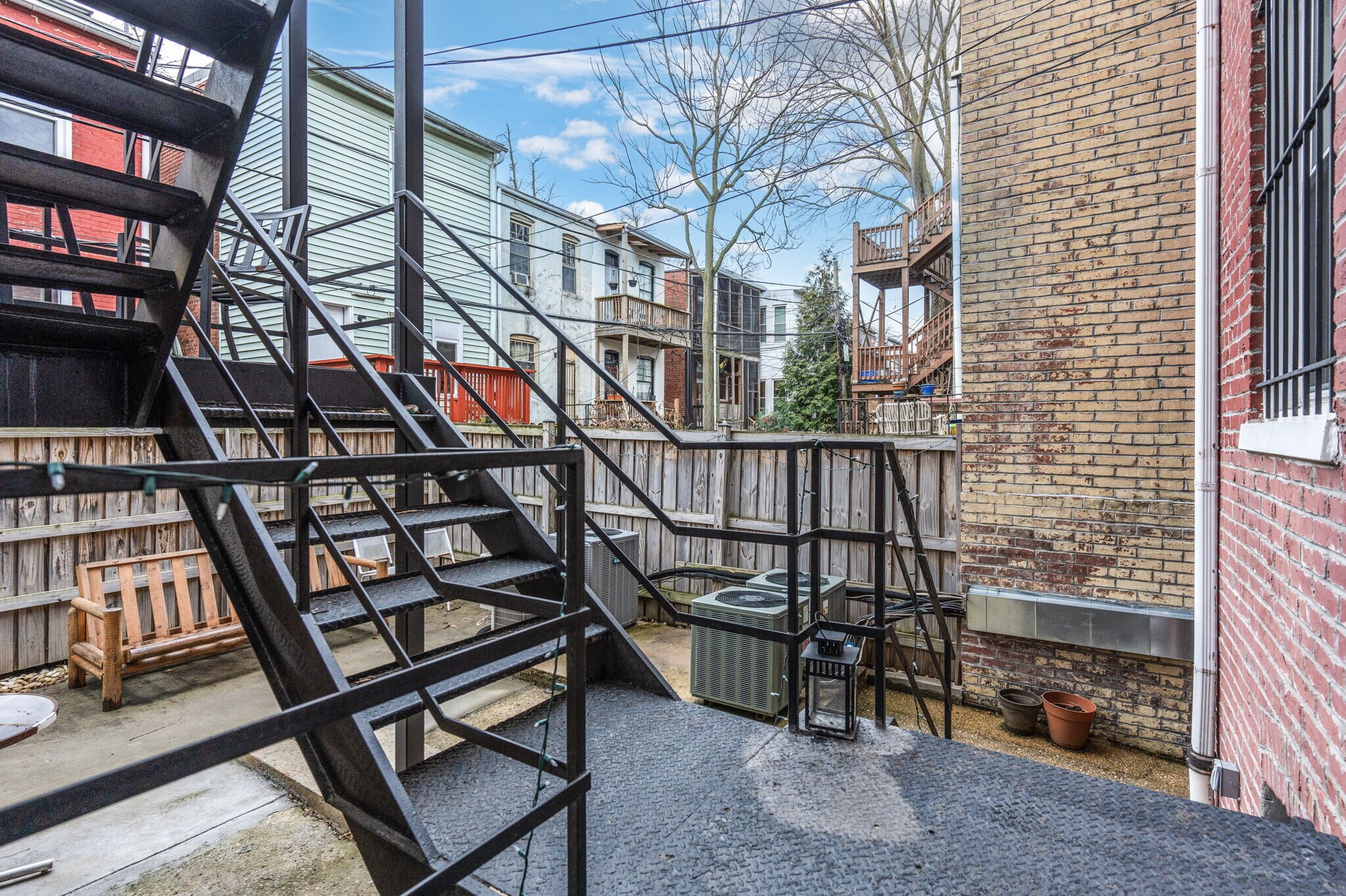 Building Photo - 1448 Newton St NW