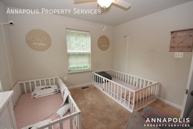 Building Photo - 1379 Hawthorn Dr