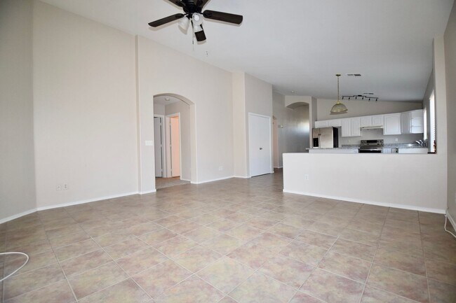 Building Photo - Completely remodeled 4 bed 2 bath home in ...