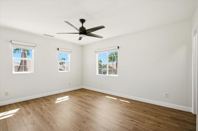 Building Photo - 37559 Durwent Dr