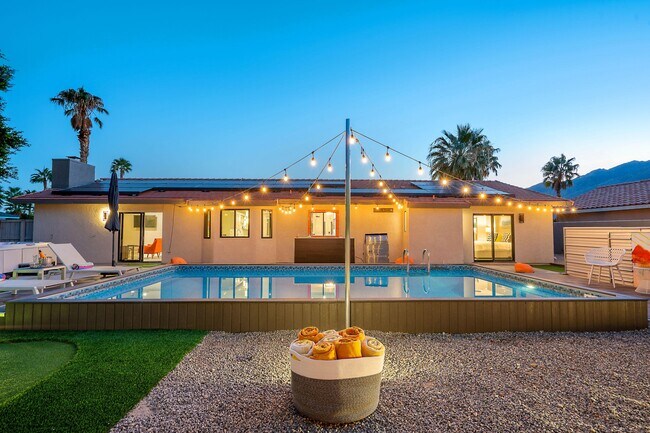 Building Photo - 2222 E Via Escuela