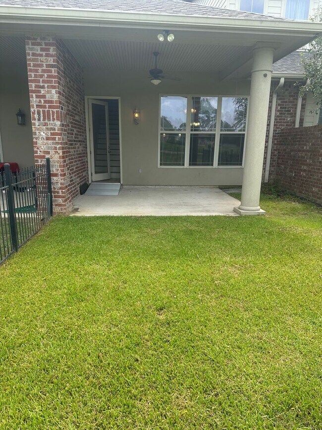 Building Photo - 24023 Panther Rd
