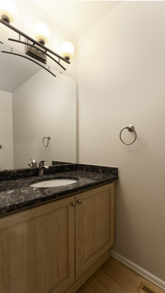 Building Photo - 4 bedroom in Issaquah WA 98027