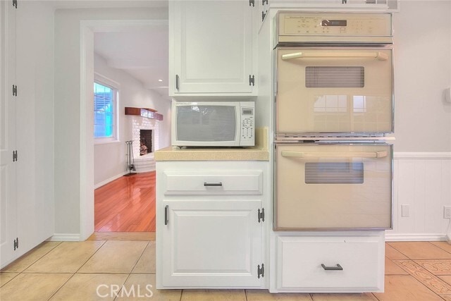 Building Photo - 3657 Sara Dr