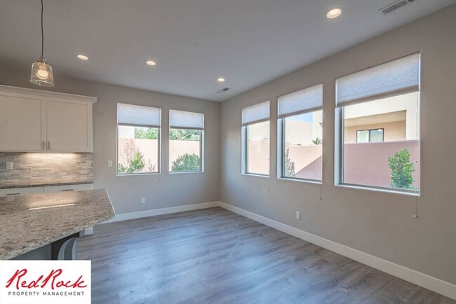 Building Photo - 4 Bedroom Home In The Dunes At Sand Hollow...