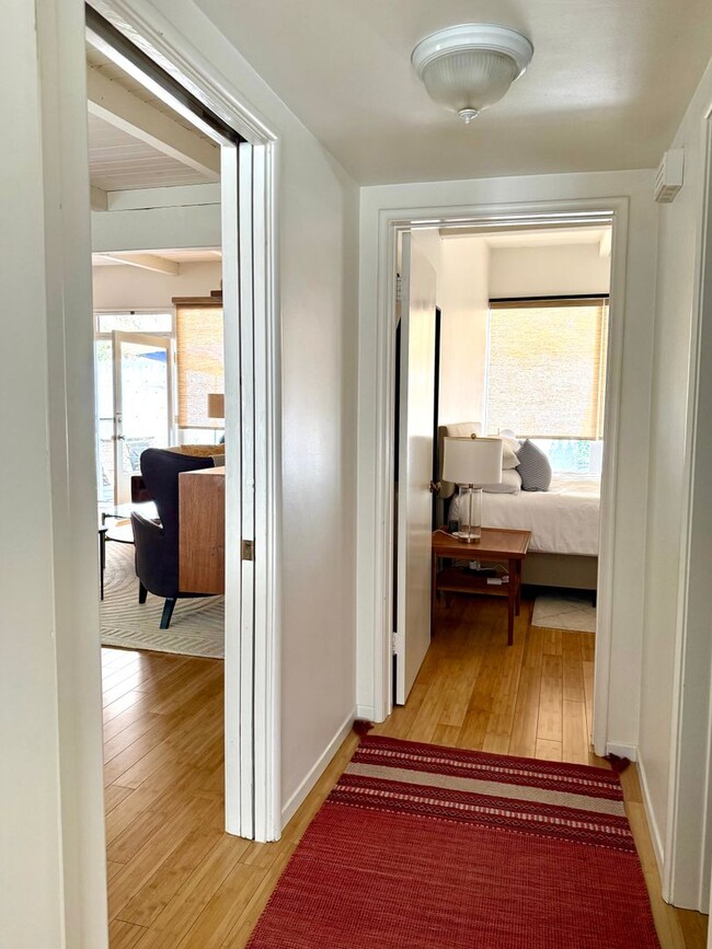 Building Photo - Charming Hollywood Hills–Adjacent 2BR Home w/ Garage | Prime 90046 Location