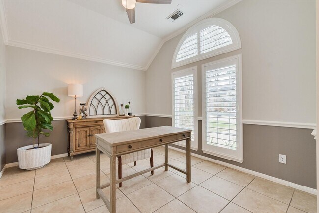 Building Photo - 13807 Halpren Falls Cir