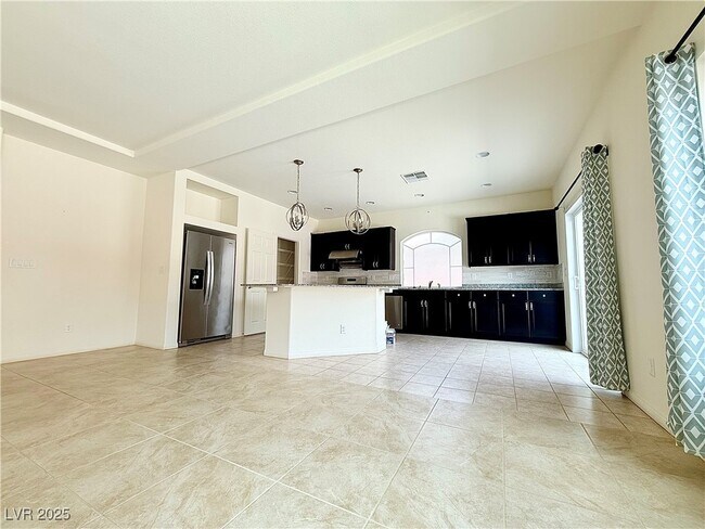 Building Photo - 6158 Fielding Hills Rd