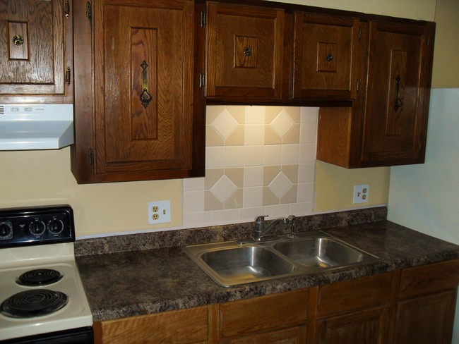 Building Photo - Acorn Village Apartments Concordia Kansas