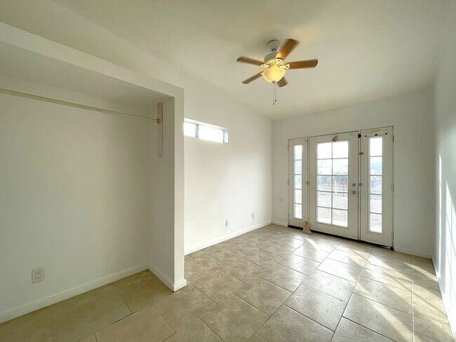 Building Photo - "Charming 3-Bed Oasis in Desert Hot Spring...