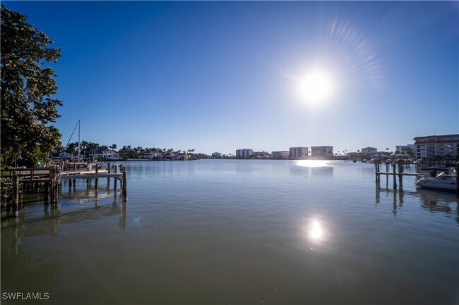 Building Photo - 354 Harbour Dr