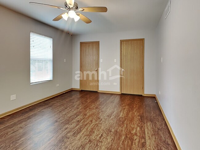 Building Photo - 1821 Eagle Dr